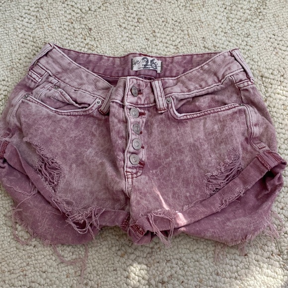 SOLD‼️Romeo Rolled Cut Off Shorts | Mauve Swoon | Size 26 - Picture 4 of 10